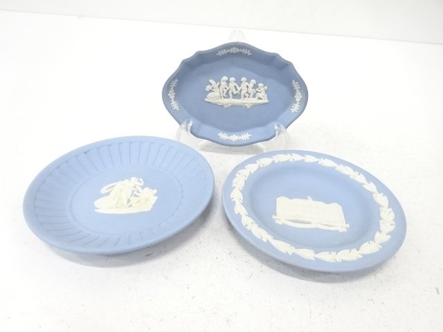 Pottery & Ceramics